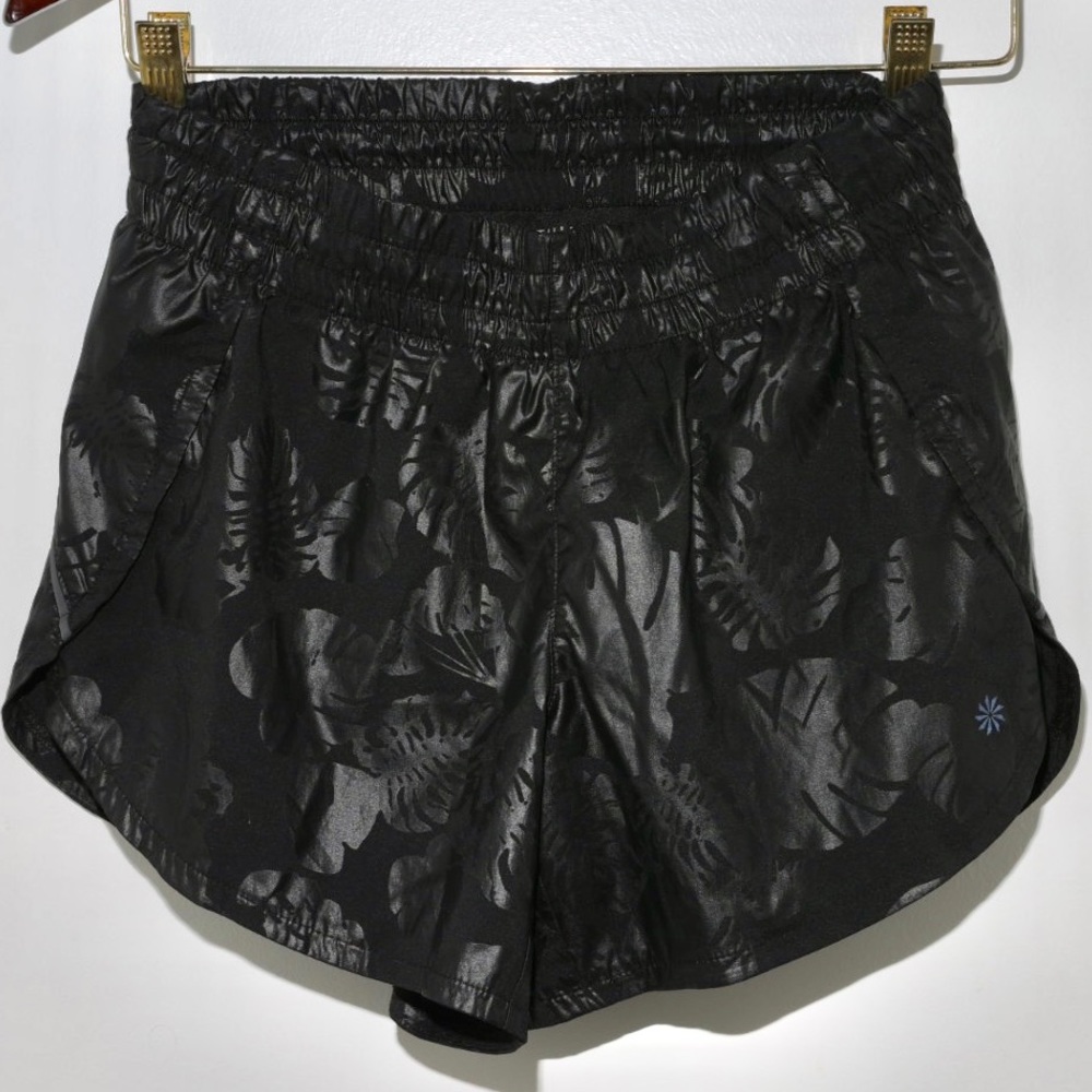 ATHLETA Racer Run Shorts - Palm Leaf pattern